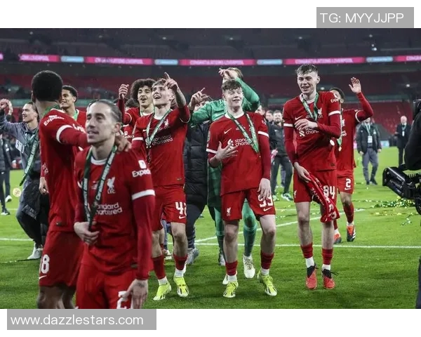 利兹联与哈德斯联队激战在即谁能在英冠赛场中笑到最后 利兹联与哈德斯联队激战在即谁能在英冠赛场中笑到最后