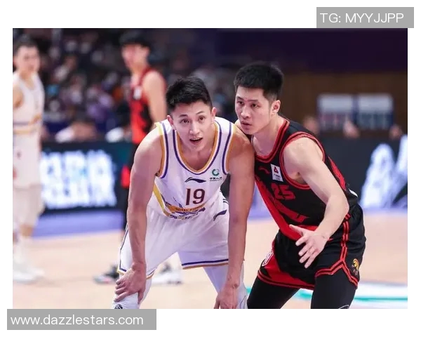 刘晓宇的成长之路:从篮球新星到职业赛场的奋斗历程与心路历程 刘晓宇的成长之路:从篮球新星到职业赛场的奋斗历程与心路历程