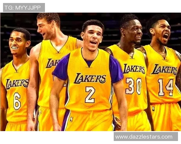 布鲁克洛佩斯的篮球生涯与成就探讨：从新秀到全明星的蜕变之路