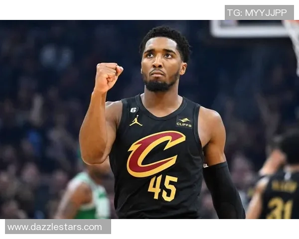 骑士与勇士激战再起NBA新赛季对决备受瞩目 骑士与勇士激战再起NBA新赛季对决备受瞩目